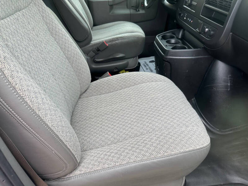 2018 Chevrolet Express 2500