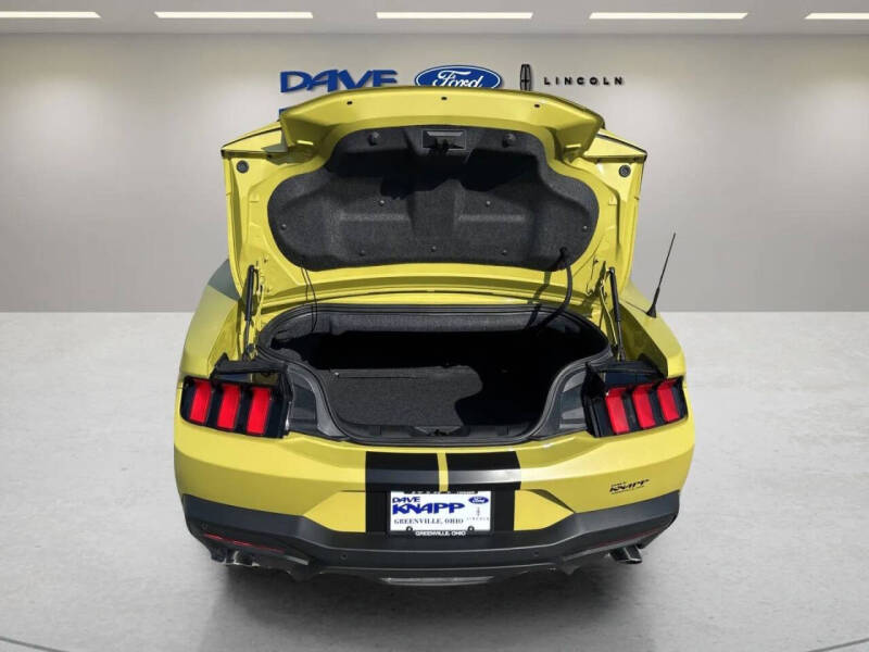 2025 Ford Mustang EcoBoost Premium