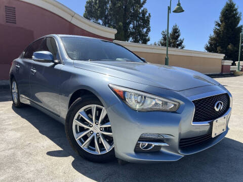2015 Infiniti Q50 Premium