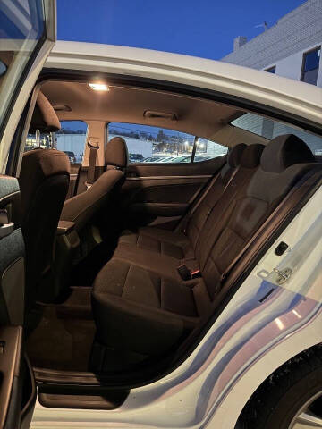 2020 Hyundai Elantra SEL