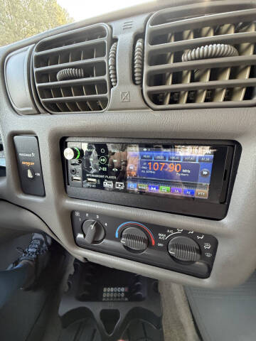 2002 Chevrolet S-10 LS