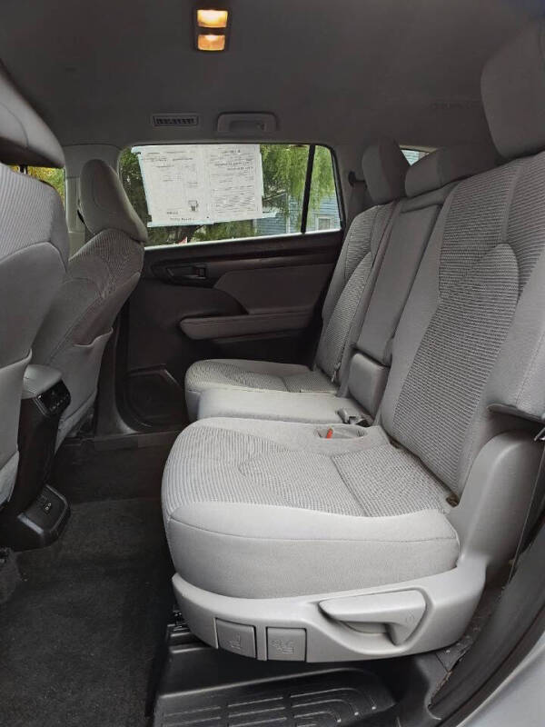 2023 Toyota Highlander Platinum