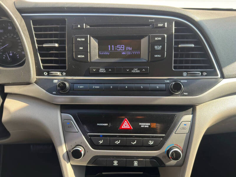 2017 Hyundai Elantra