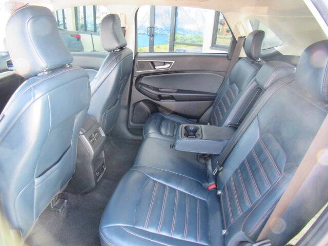 2022 Ford Edge SEL