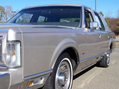 1988 Lincoln Town Car Signature