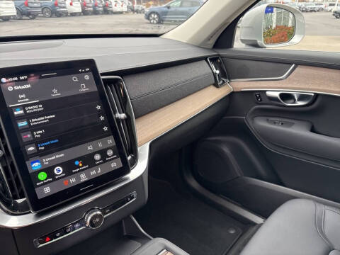 2025 Volvo XC90 B6 Plus Bright Theme 7P