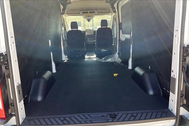 2025 Ford Transit 250