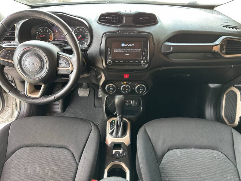 2017 Jeep Renegade Altitude