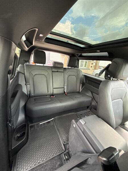 2023 Land Rover Defender 90 S