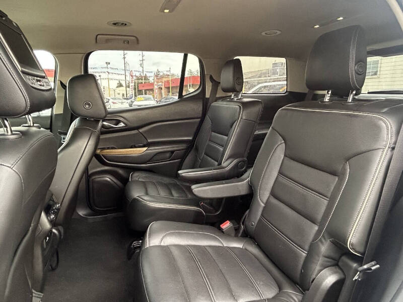 2017 GMC Acadia Denali