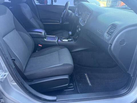 2015 Dodge Charger SE