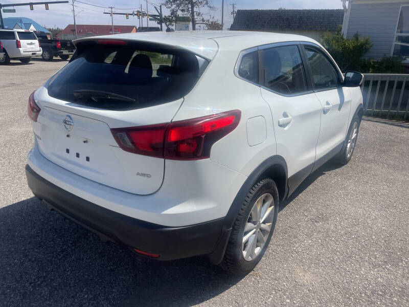 2018 Nissan Rogue Sport SV