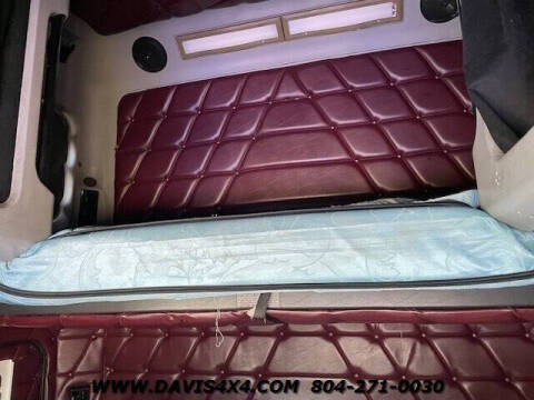 2000 Freightliner Conventional XL