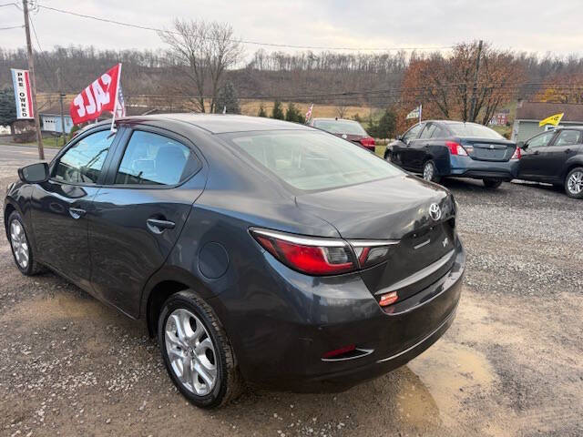 2017 Toyota Yaris iA