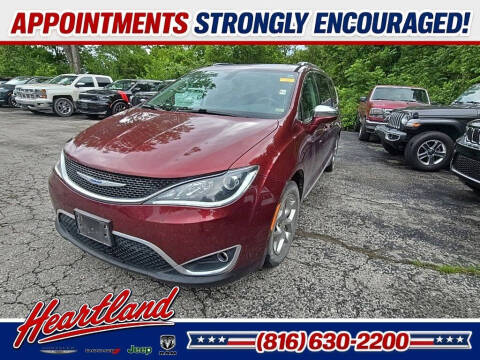 2018 Chrysler Pacifica Limited Photo