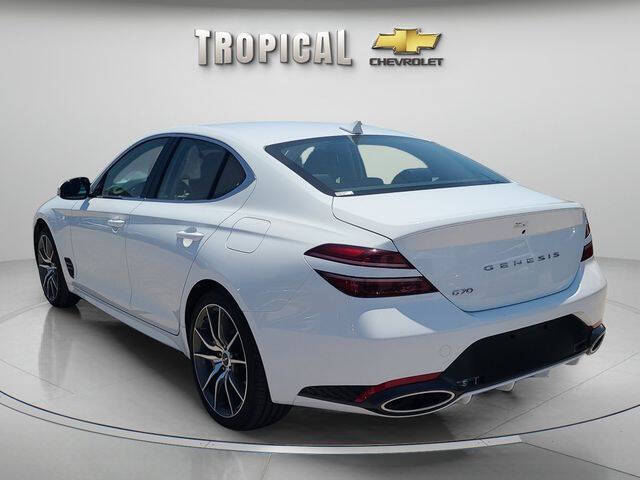 2026 Genesis G70 2.5T Standard
