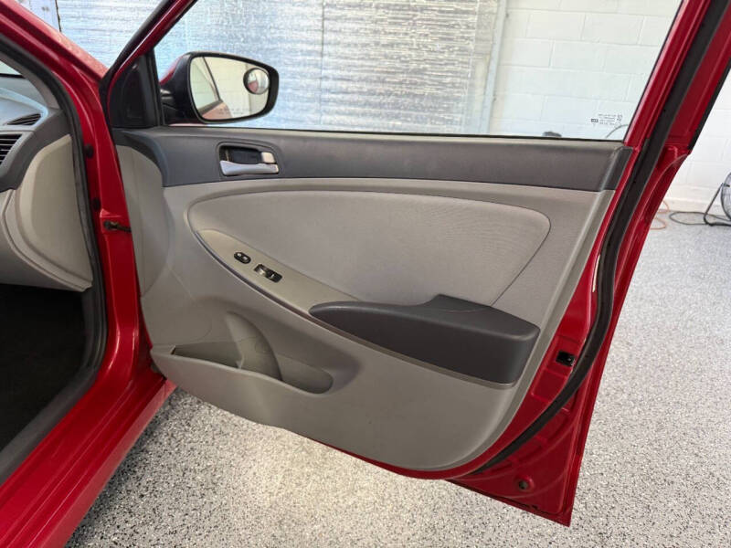 2015 Hyundai Accent GLS