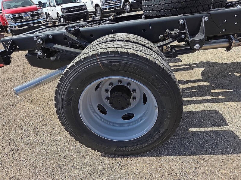 2025 Ford F-600 Super Duty