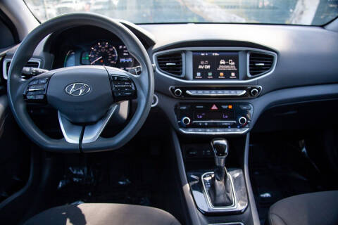 2019 Hyundai Ioniq Hybrid Blue