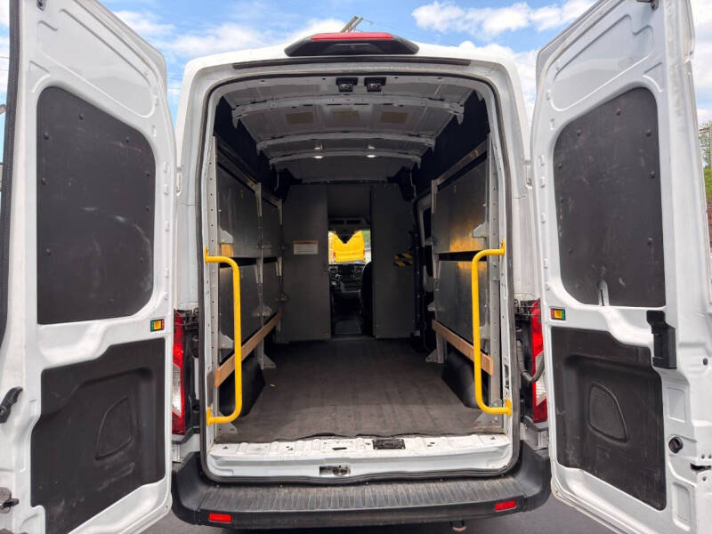 2023 Ford Transit 250