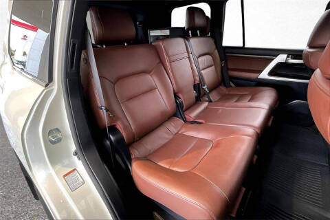 2020 Toyota Land Cruiser