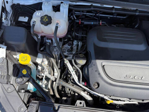 2024 Chrysler Pacifica Touring