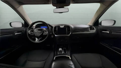 2018 Chrysler 300 Touring