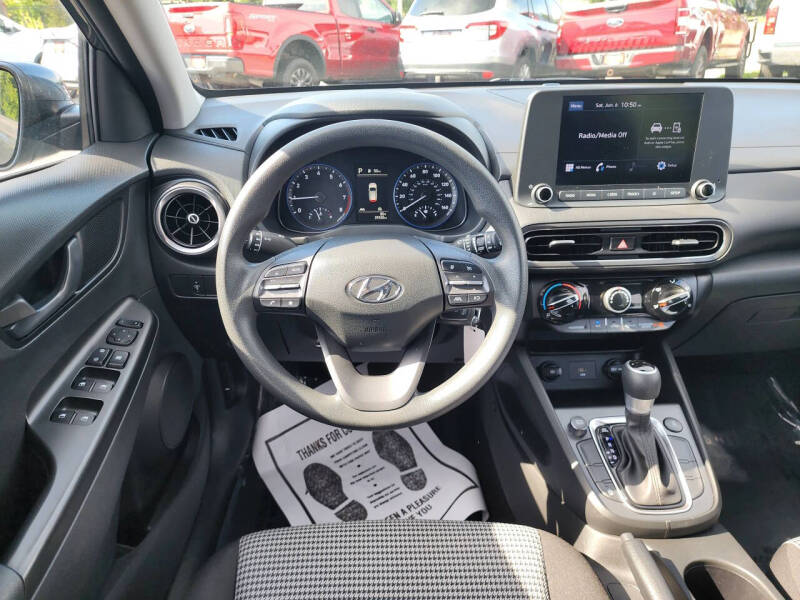 2022 Hyundai Kona SE