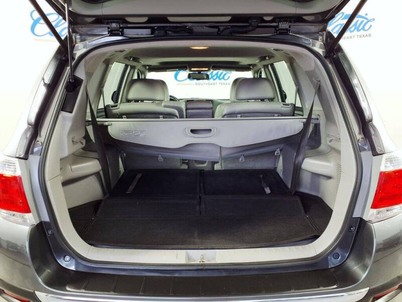 2013 Toyota Highlander SE