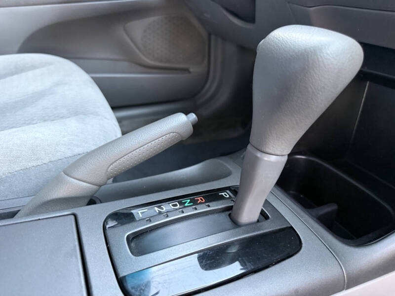 2003 Toyota Camry LE