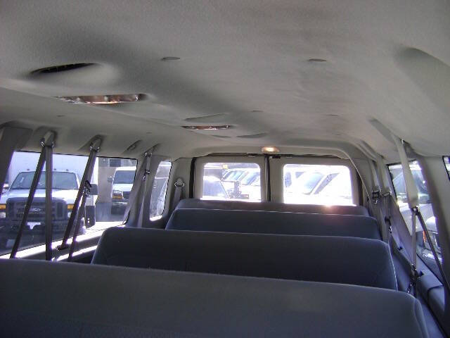 2007 Ford E-Series E-350 SD XLT