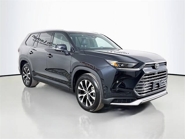 2024 Toyota Grand Highlander Hybrid for sale at BMW of Peoria in Peoria IL