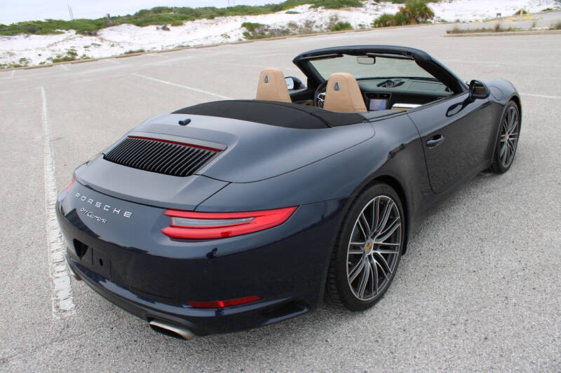 2018 Porsche 911 Carrera
