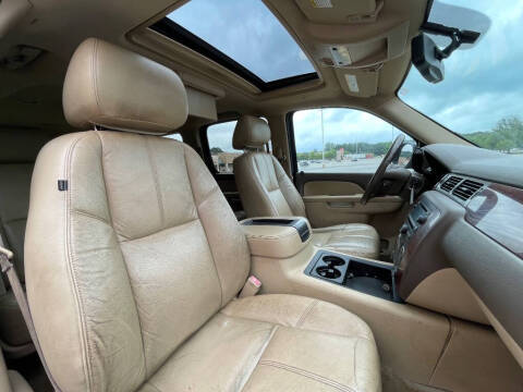 2014 Chevrolet Suburban LT