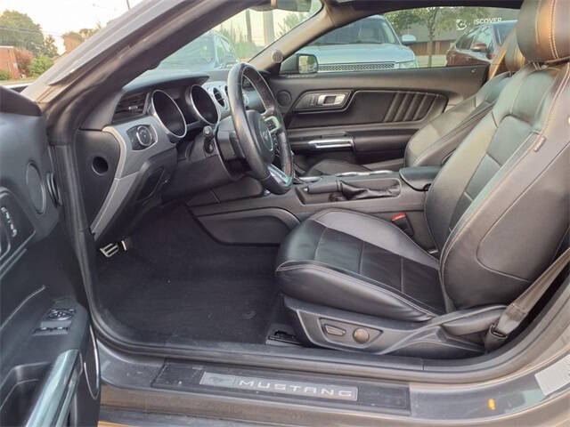 2022 Ford Mustang EcoBoost Premium