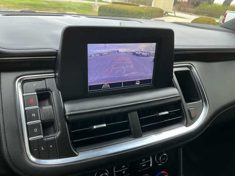2023 Chevrolet Suburban LS