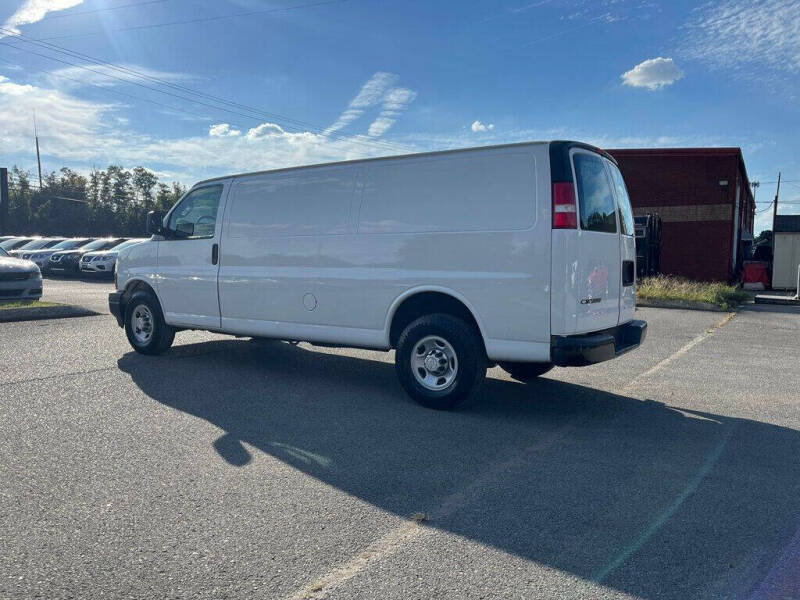 2018 Chevrolet Express 2500