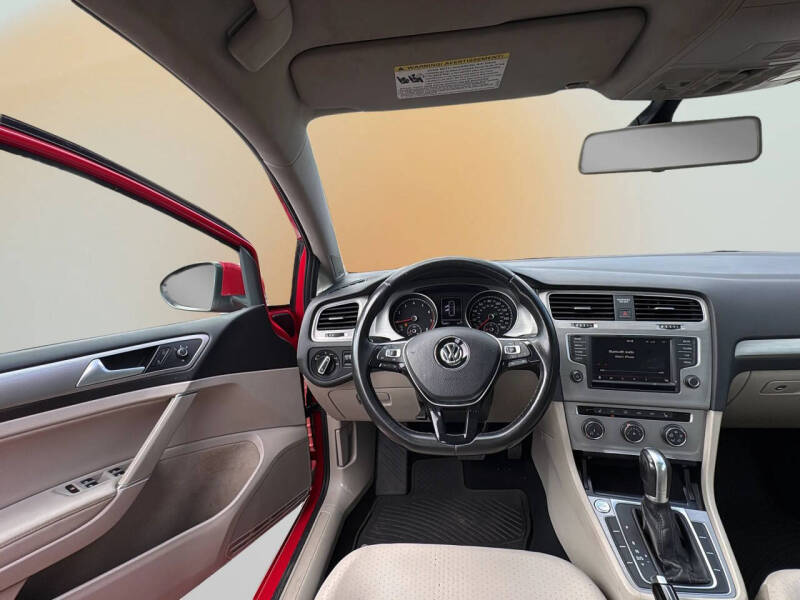 2016 Volkswagen Golf SportWagen