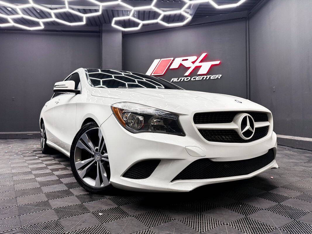 Off white 2016 Mercedes-Benz CLA CLA 250 CLA 250 4dr Sedan 1