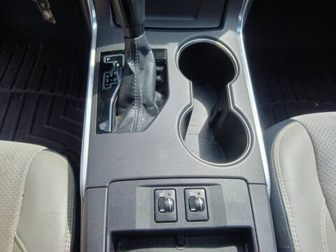 2017 Toyota Camry XSE