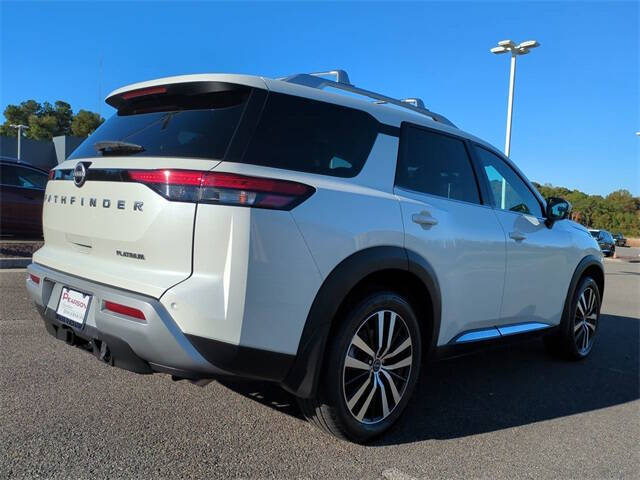 2024 Nissan Pathfinder Platinum