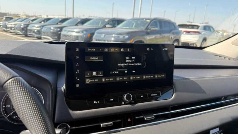 2026 Mitsubishi Outlander ES