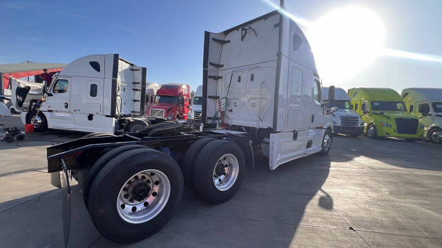 2022 Freightliner Cascadia for sale at KING TRUCK TRAILER SALES in Bakersfield, CA