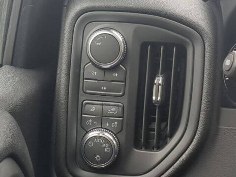 2025 GMC Sierra 3500HD CC Pro