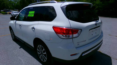 2016 Nissan Pathfinder S
