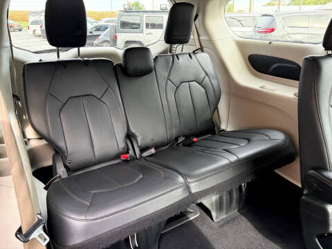 2020 Chrysler Pacifica Touring L