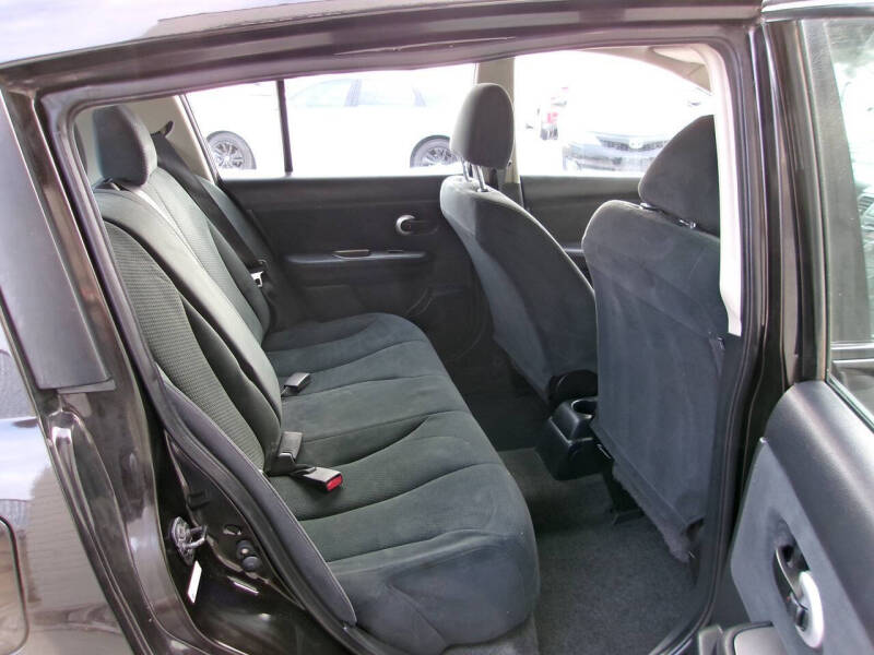 2012 Nissan Versa 1.8 S