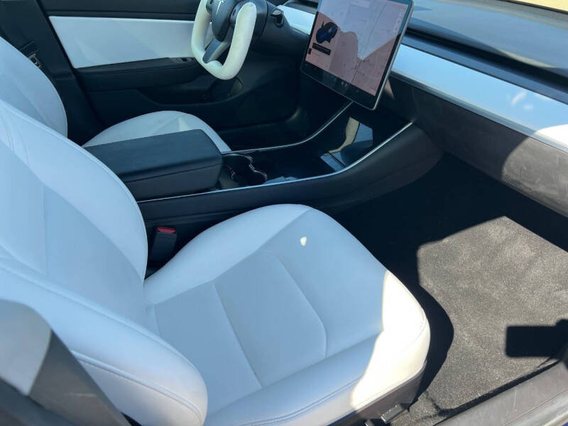 2019 Tesla Model 3 Long Range