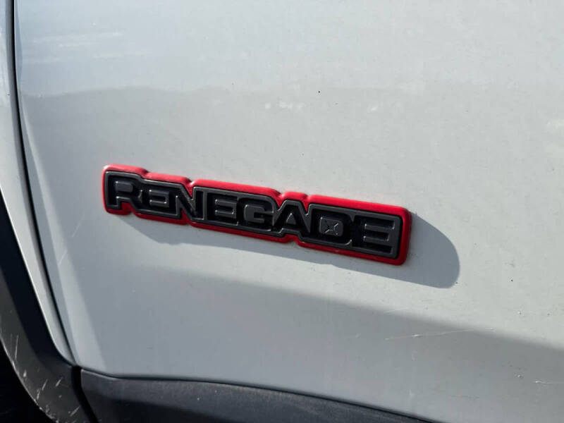 2023 Jeep Renegade Trailhawk