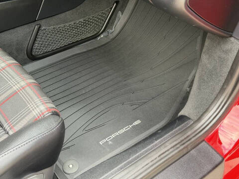 2018 Porsche 911 Carrera GTS